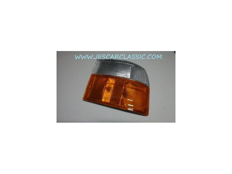 Toyota Hiace III LH102 - Farolim frente direito