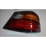 Mercedes-Benz W124 - Vidro farolim traseiro direito (LEART)