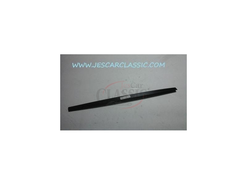 Fiat 127 II 900C - Raspador exterior de vedação do vidro porta direito