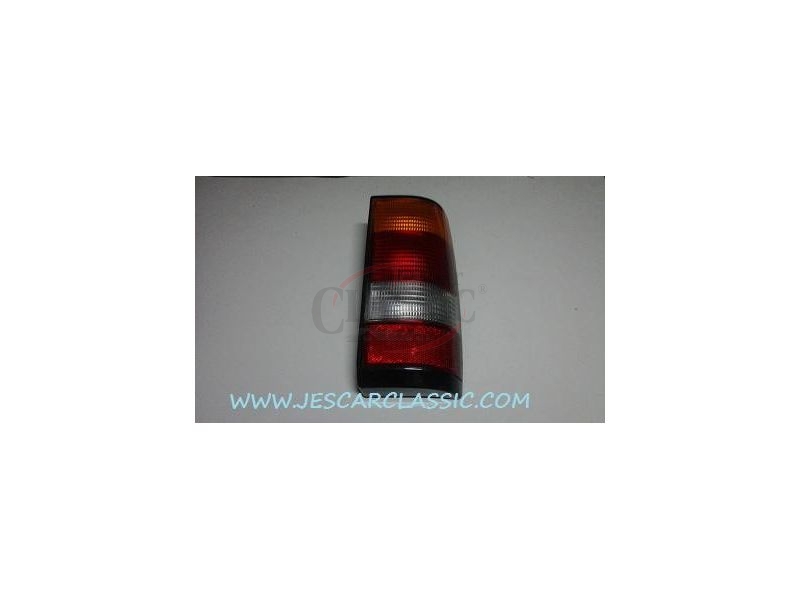 Opel Kadett D - Farolim traseiro direito (ARIC)