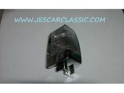 Nissan D21 Pick-up - Farolim frente direito