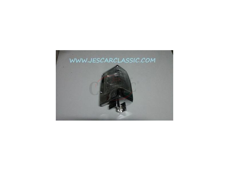 Nissan D21 Pick-up - Farolim frente direito
