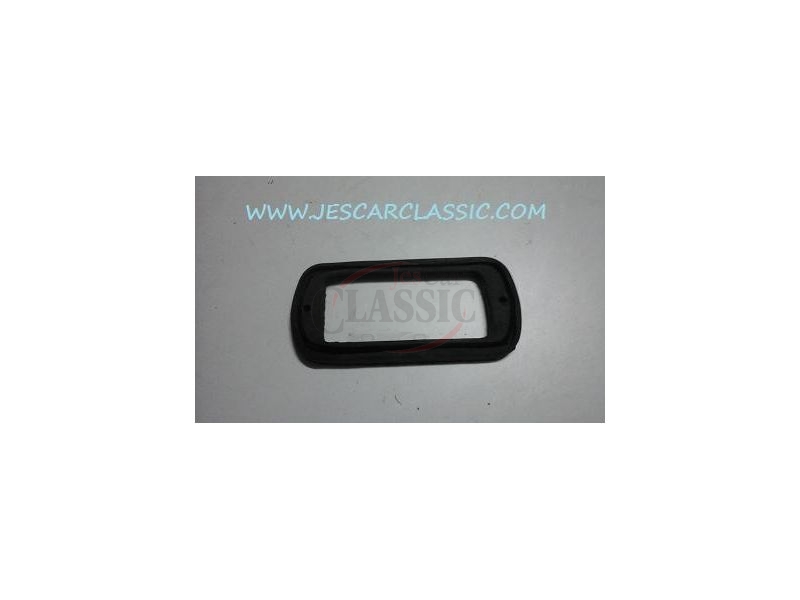 Nissan 120Y B210 - Borracha do farolim lateral