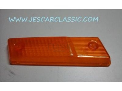 Nissan Sunny I B310 - Vidro farolim lateral direito (KOITO)