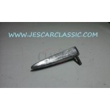 Fiat 600 - Dobradiça da tampa motor direita