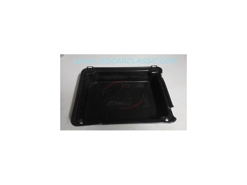 Mercedes-Benz W123 - Caixa de porta objectos traseira (Primeiros Socorros)