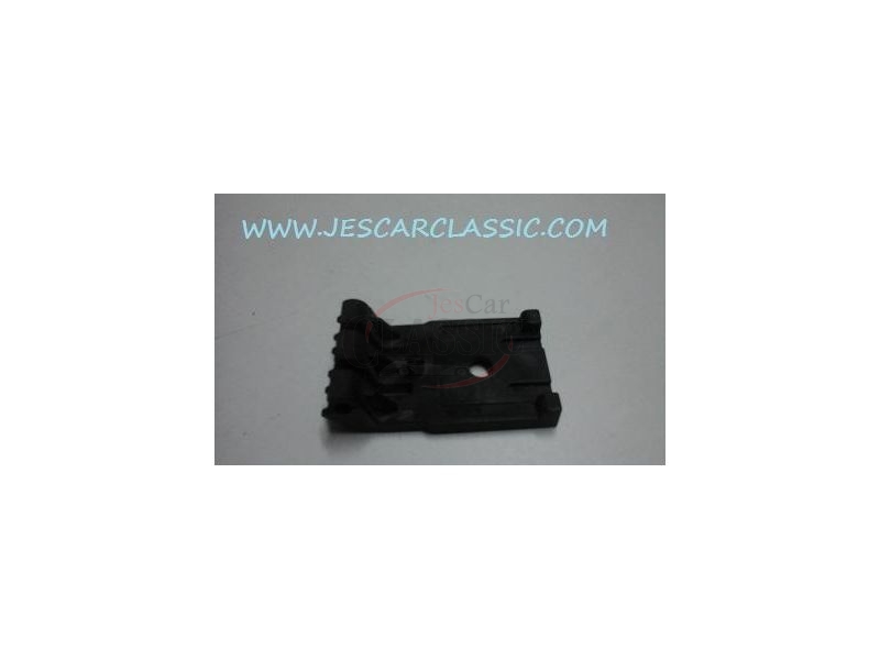 Ford Fiesta MKIV / Ford Puma / Mazda 121 III - Dobradiça da tampa porta luvas
