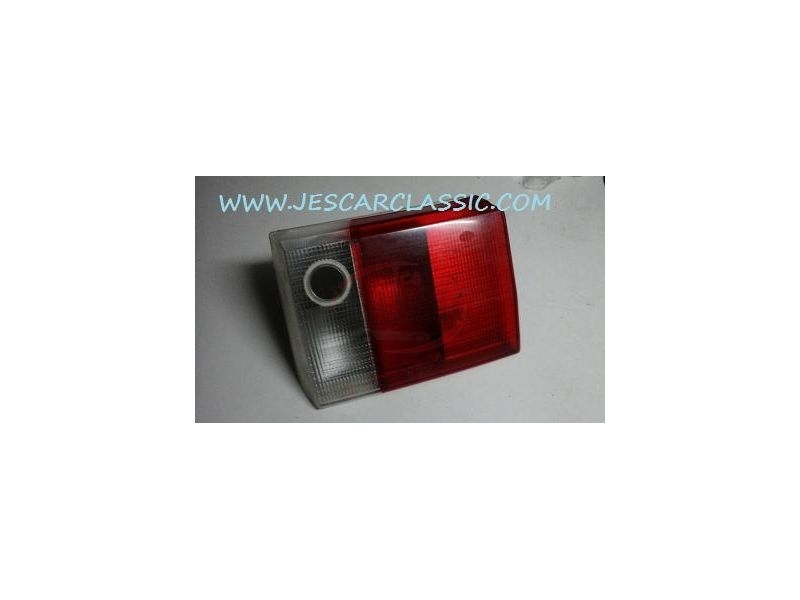 Audi 80 B3 - Farolim traseiro direito interior (HELLA)